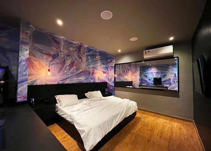 Tout (Adults Only)Hotel Campinas